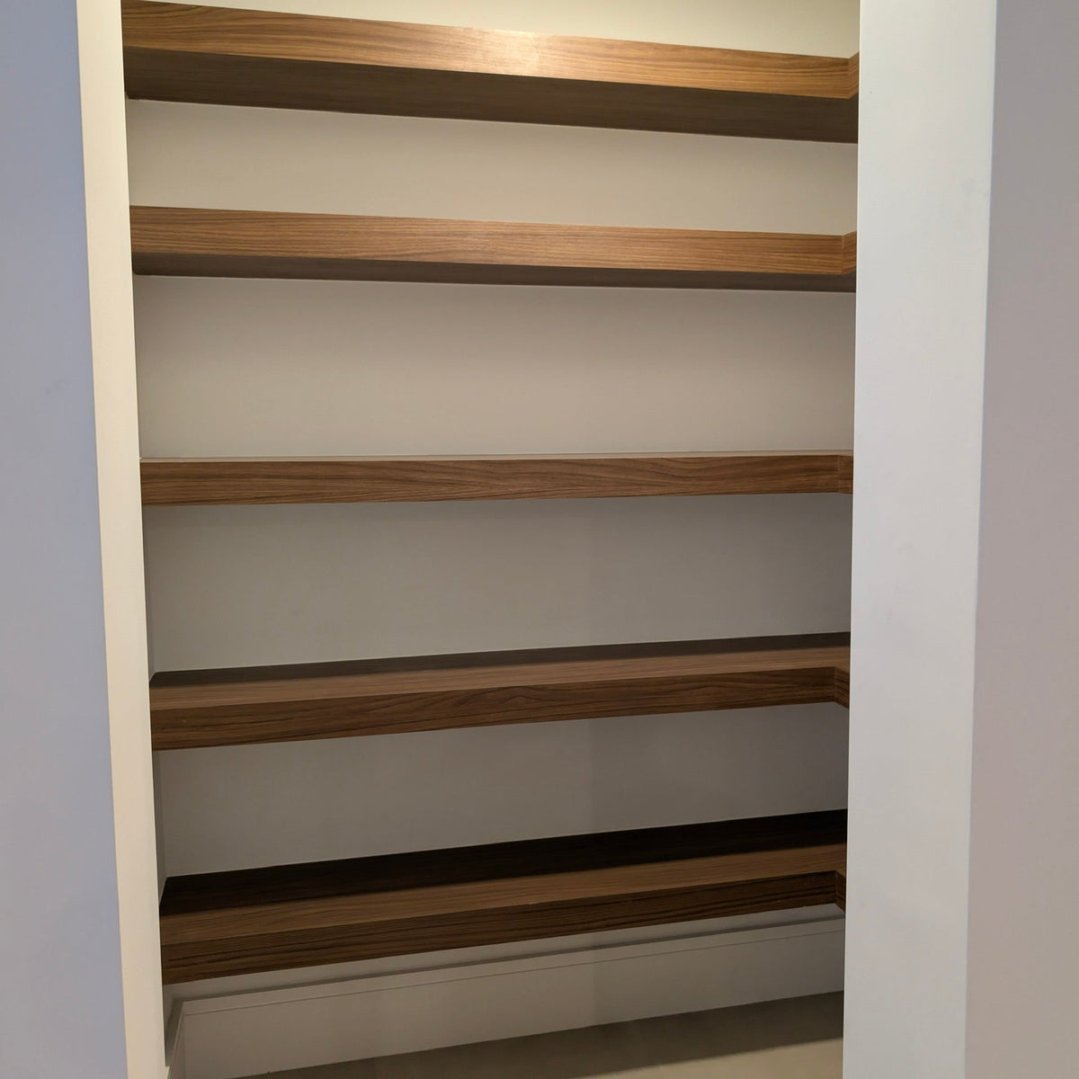 Walk-in Pantry